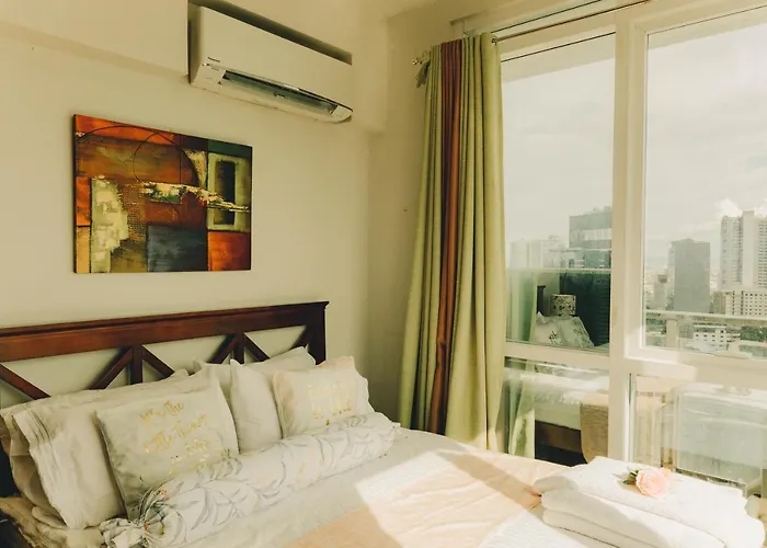 Ayala Mall 10mins Walk & Pool Apartment Cebu