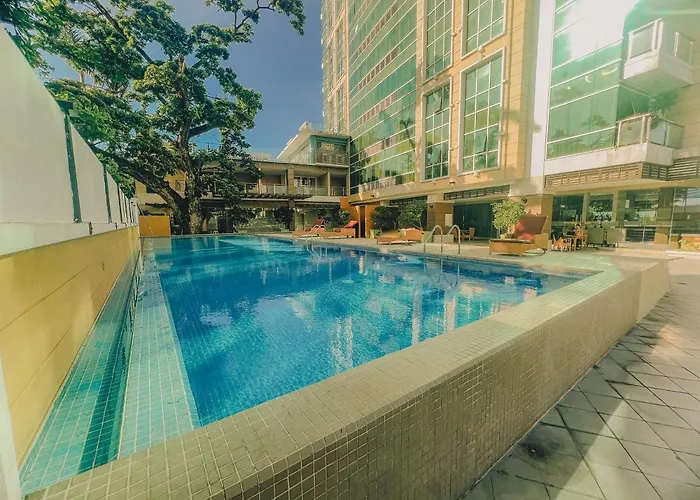 Ayala Mall 10mins Walk & Pool